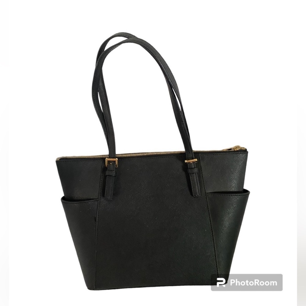 Michael Kors Jet Set Tote Bag